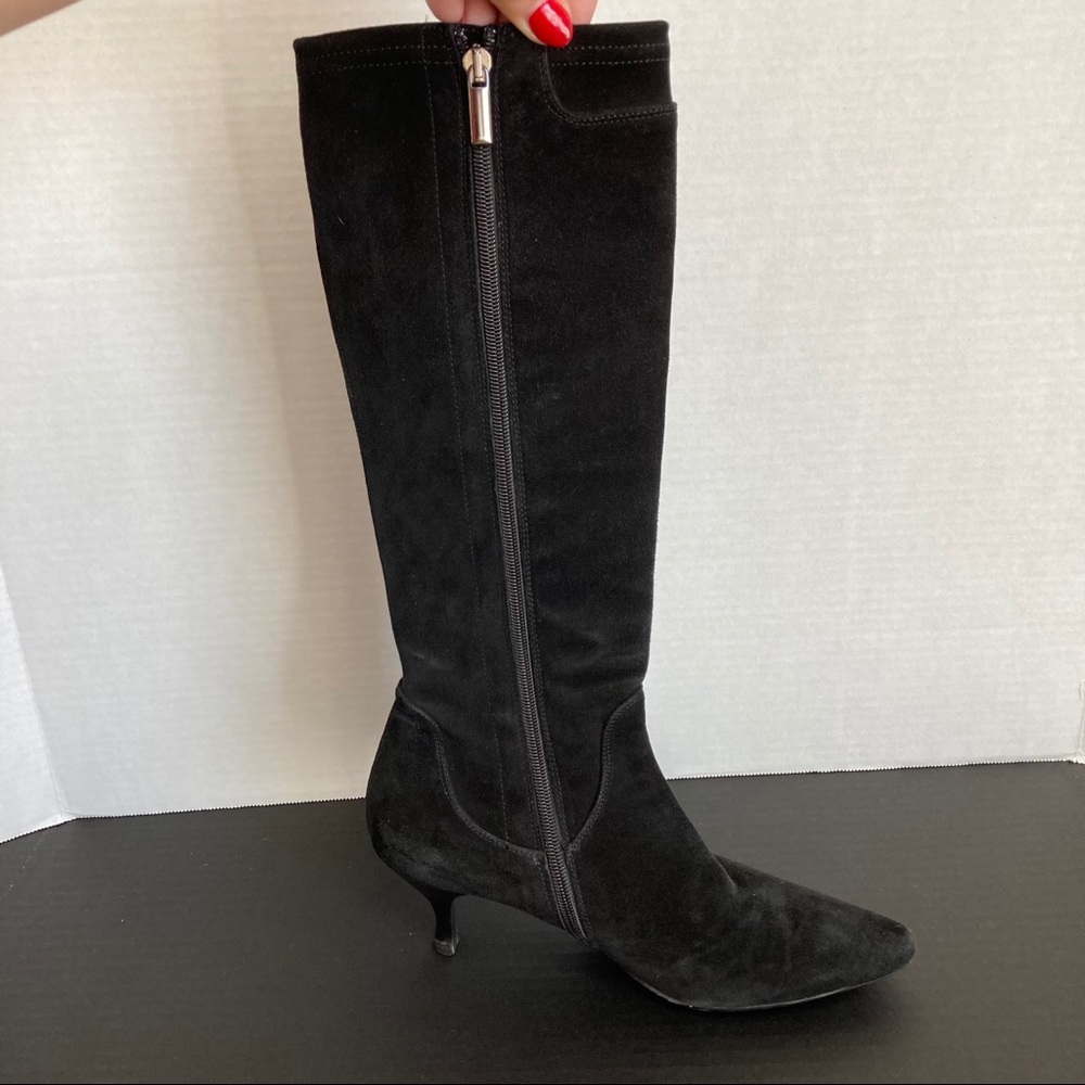 AQUATALIA | SUEDE BLACK TALL KITTEN BOOT | US 8